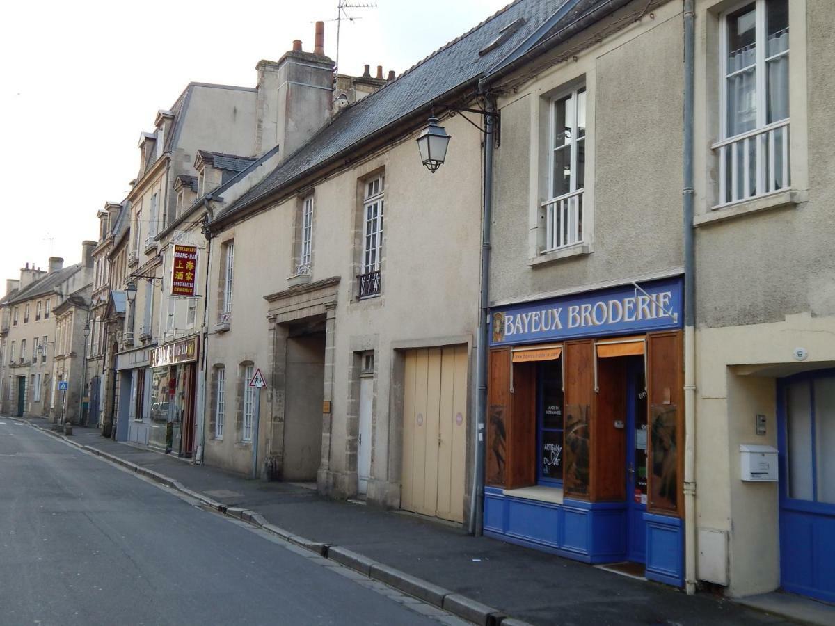 Ferienwohnung Au Coeur Du Centre Historique Bayeux Exterior foto